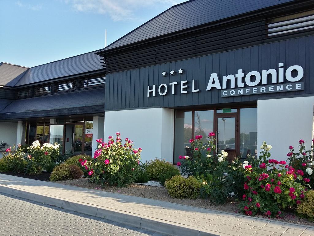 Hotel Antonio Conference بجيك المظهر الخارجي الصورة